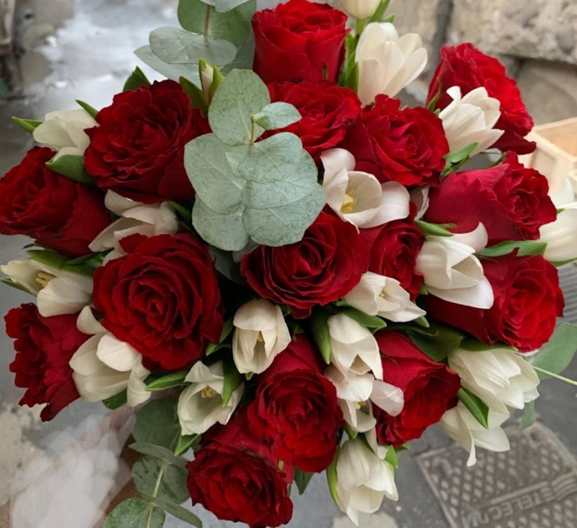 White tulips, red roses