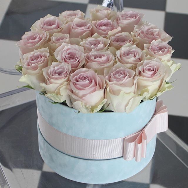 Pink Roses Box